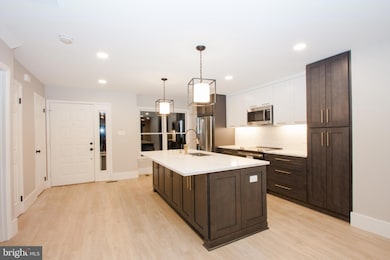 1603 Oak Spring Way, Reston, VA 20190 - photo 4