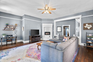1020 Upson-5