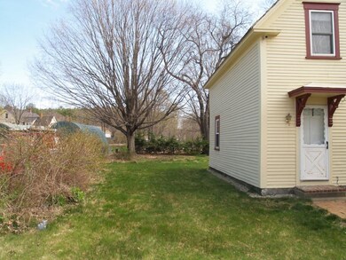 7 Cottage St, Goffstown, NH 03045 - photo 6