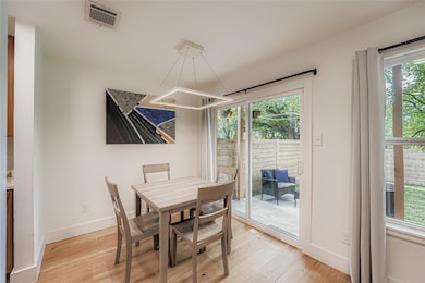 12206 Tyson Cove unit B, Austin, TX 78758 - photo 6