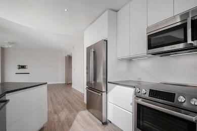 River House At Bridgewater Place Condominiums unit 1406, Grand Rapids, MI 49504 - photo 4