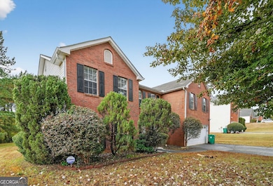 3881 Wolverton Cir, Lithonia, GA 30038 - photo 2