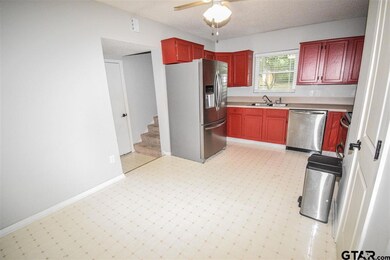 904 904 McClenny, Tyler, TX 75703 - photo 6