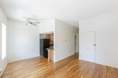 254 North St unit 7, Boston, MA 02113 - photo 2