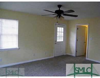 Den/Family/Great Room. Large Family Room or man Ca
