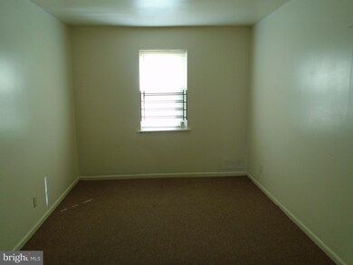 2915 Grantley Ave, Baltimore, MD 21215 - photo 4