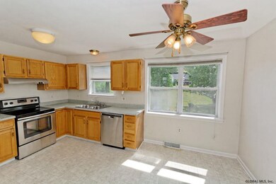 22 Trinity Place, Selkirk, NY 12158 - photo 4