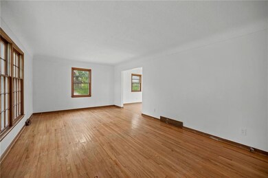 3612 38th St, Des Moines, IA 50310 - photo 6