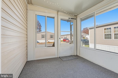 7515 Schooner Ln, Middle River, MD 21220 - photo 4