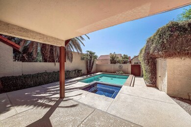 1855 E Secretariat Dr, Tempe, AZ 85284 - photo 5