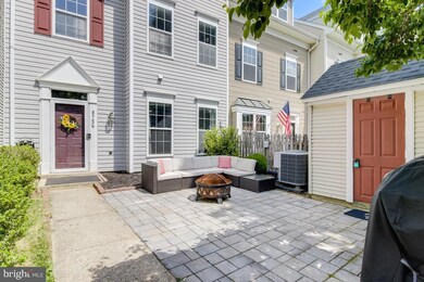 8736 Green Field Ct, Odenton, MD 21113 - photo 2