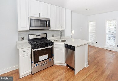 1236 W Cross St, Baltimore, MD 21230 - photo 5