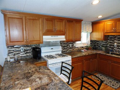 43 Mobile Dr, Hudson, NH 03051 - photo 7