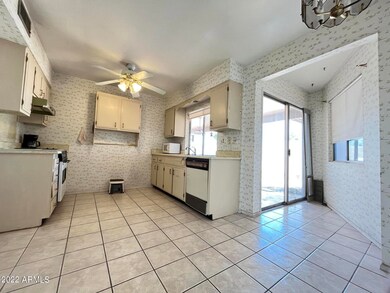 13675 N 111th Ave, Sun City, AZ 85351 - photo 5