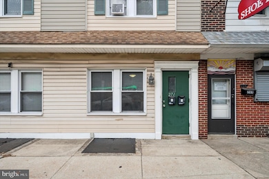 271 N Wycombe Ave unit 1, Lansdowne, PA 19050 - photo 3