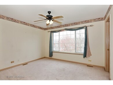 1751 Napoleon Dr, Naperville, IL 60565 - photo 2