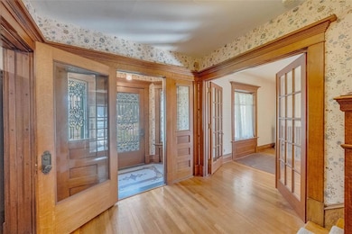 429 1st Ave W, Newton, IA 50208 - photo 4