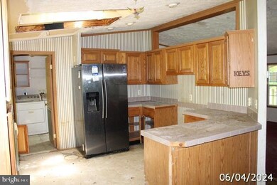 6011 Charlestown Rd unit 3, Mercersburg, PA 17236 - photo 2