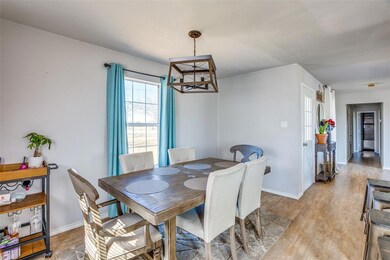 5748 Blackburn Dr, Joshua, TX 76058 - photo 6