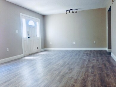 01-198S14thStAptD-DownstairsDiningRoom