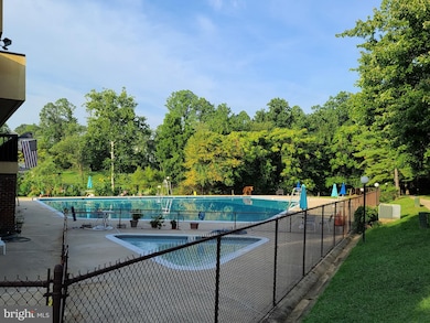 15708 Dorset Rd unit 301, Laurel, MD 20707 - photo 3