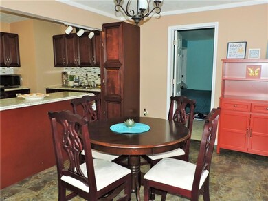 5135 E Lake Rd, Sheffield Lake, OH 44054 - photo 4