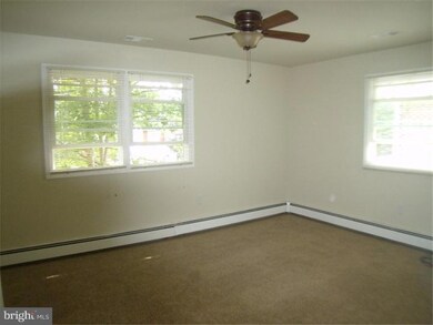 12 4th St, Chester, PA 19015 - photo 7