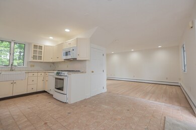 94 Rockland St unit 3, Swampscott, MA 01907 - photo 5