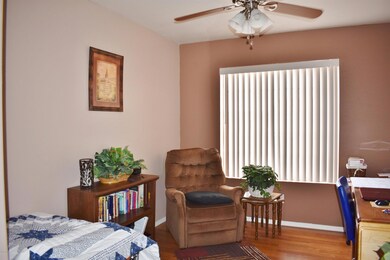 Den/sitting room