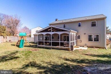 8206 Chollman Ct, Alexandria, VA 22308 - photo 4