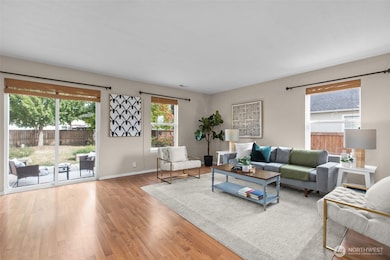 1018 Nunnally Ave NW, Orting, WA 98360 - photo 3