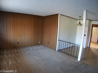 120 Lynn Dr, Archdale, NC 27263 - photo 2