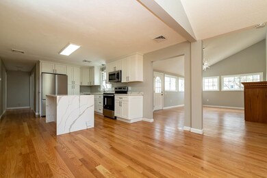 22 Wellman Ave, Nashua, NH 03064 - photo 4