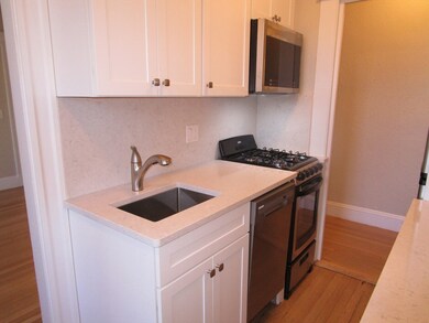 122 Riverway unit 5, Boston, MA 02215 - photo 6