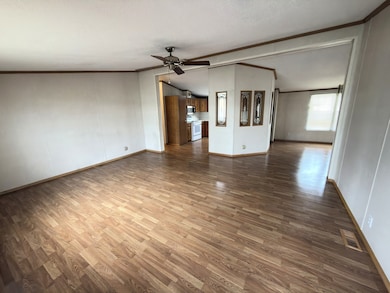 823 Fox Ln, Belvidere, IL 61008 - photo 2