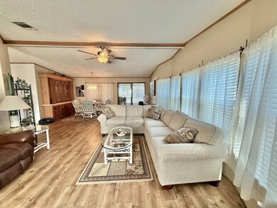 1024 47th Ave E, Bradenton, FL 34203 - photo 7