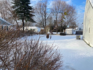 68 Burke St, Nashua, NH 03060 - photo 2