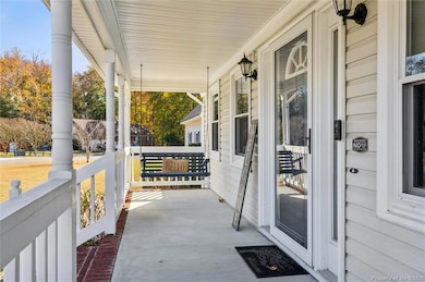 15104 S Brading Ct, Carrollton, VA 23314 - photo 5