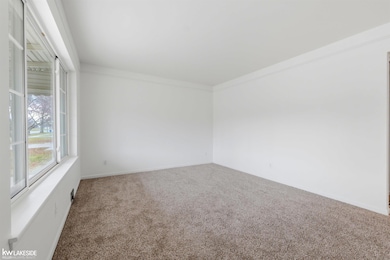 14627 Masonic Blvd, Warren, MI 48088 - photo 7