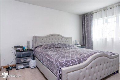 15-Bedroom 1_MAX3830