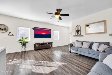 9127 W Cambridge Ave-7