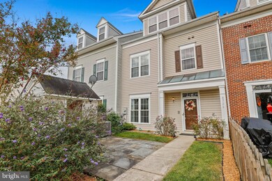 8726 Green Field Ct, Odenton, MD 21113 - photo 2