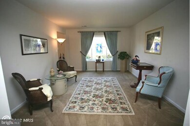 8003 Oak St, Dunn Loring, VA 22027 - photo 6