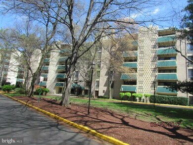 6139 Leesburg Pike unit 602, Baileys Crossroads, VA 22041 - photo 6