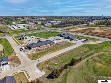 6900 Weigel Dr, Lincoln, NE 68516 - photo 4