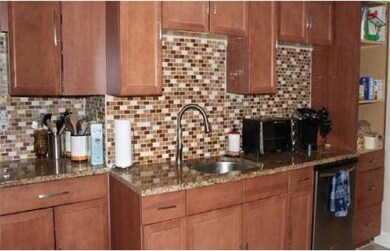 32 Cross St unit 32, Waltham, MA 02453 - photo 4