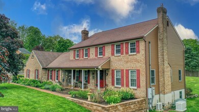 8 Glen Hollow Ct, Reading, PA 19607 - photo 2