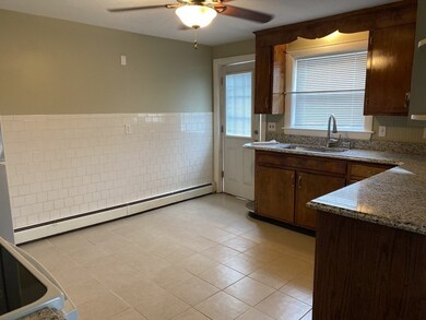 8A Parker St unit A, Billerica, MA 01821 - photo 4