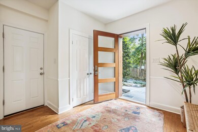 4014 Linnean Ave NW, Washington, DC 20008 - photo 3