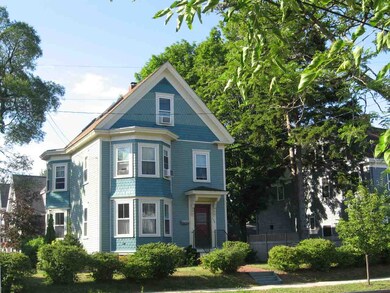 134 Lincoln Ave, Portsmouth, NH 03801 - photo 2